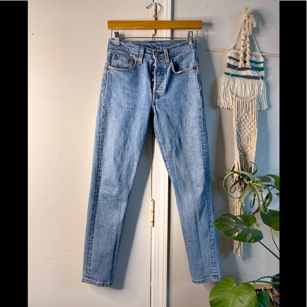 Levi’s high rise